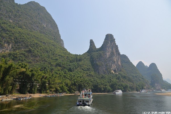 154 Guilin Auf dem Flu   Li