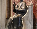 btonzestatue des hl. petrus  853x1280 