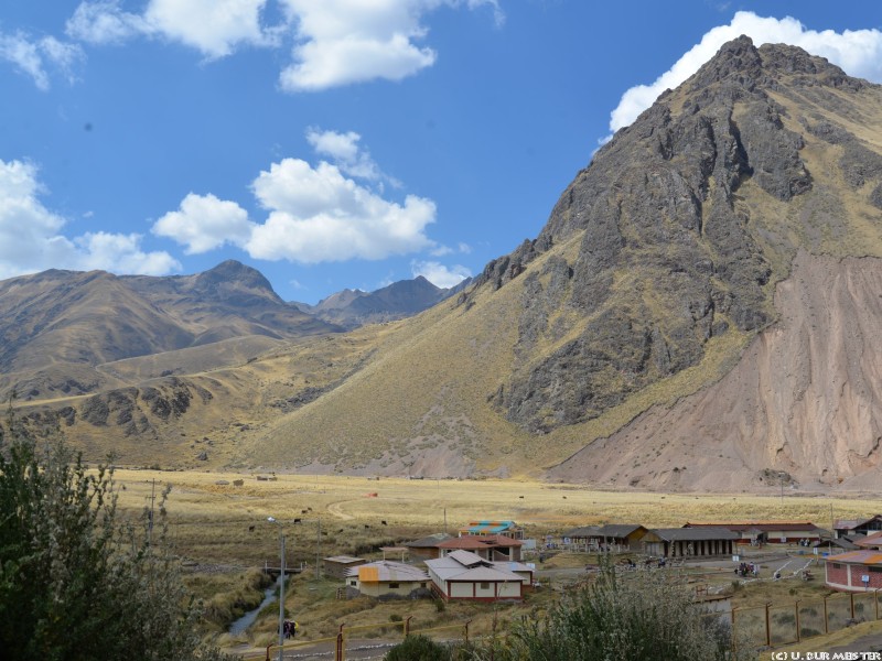 197 La Raya Pass  4350m 