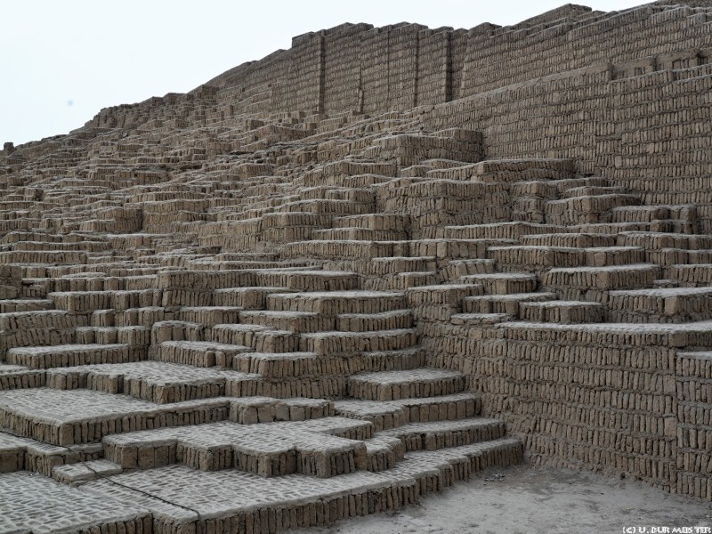 30B Lima  Ausgrabung Huaca Pucllana