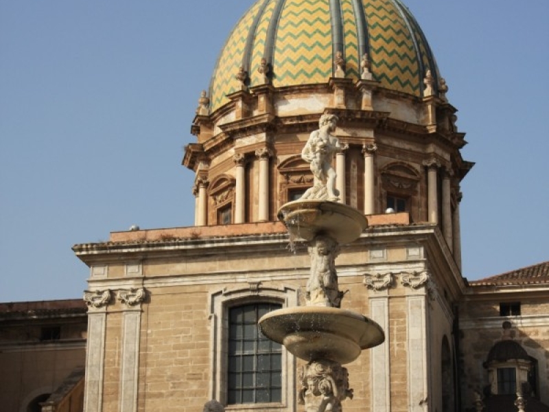 35 Palermo Piazza Pretoria